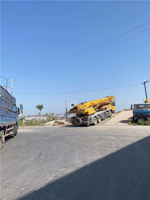 湄潭县25吨吊车的租赁价格大概是多少？