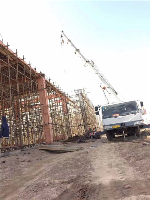 湄潭县25 吨、50 吨吊车怎么选？多大重量 / 半径适合对应车型？